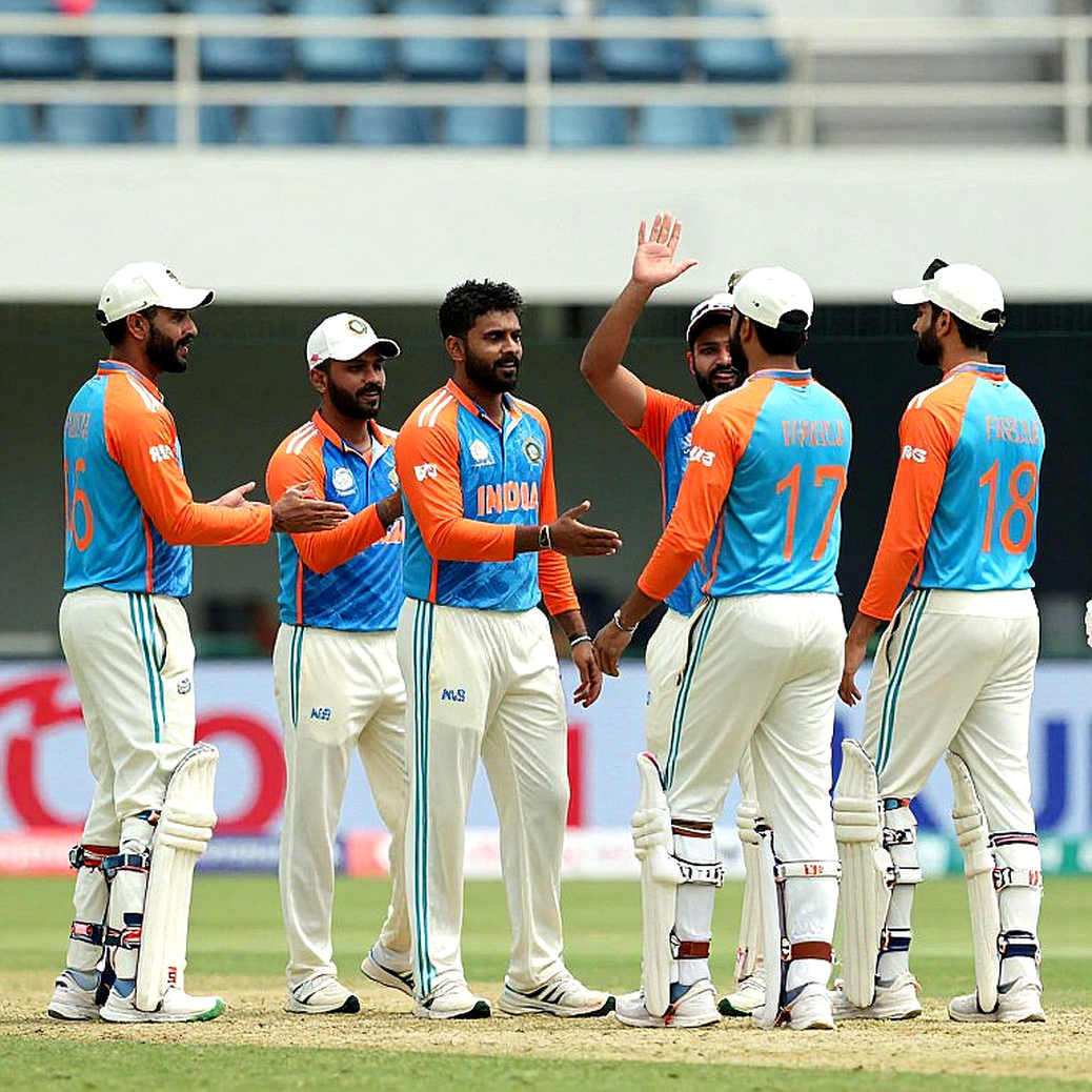 ৭.৯৫ ইকোনমিকে 'অসাধারণ' বলা যায় না — ভুবনেশ্বরের ফেরা আর ভারতীয় নির্বাচনের আসল খাতা ৭.৯৫ ইকোনমিকে 'অসাধারণ' বলা যায় না — ভুবনেশ্বরের ফেরা আর ভারতীয় নির্বাচনের আসল খাতা