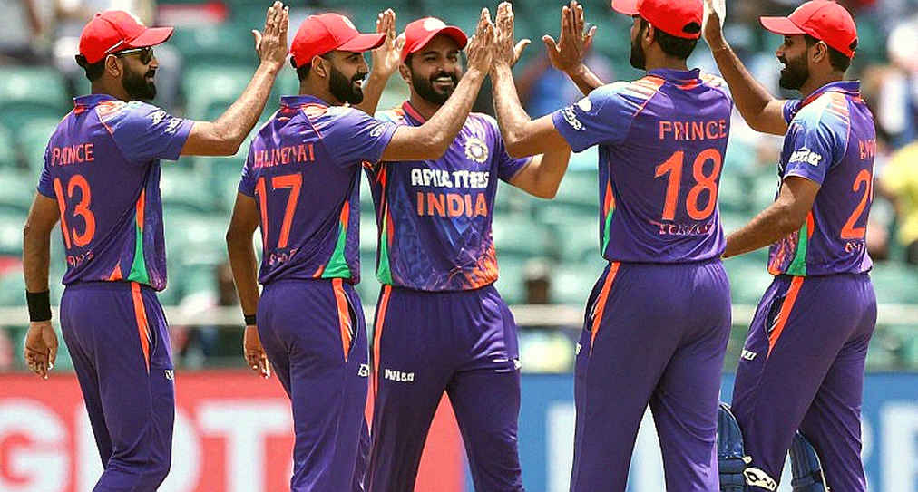 আম্পায়ার'স কলের ছায়ায় এশিয়া: বল-ট্র্যাকিংয়ের অনিশ্চয়তা আর নিরব ঘড়ির খতিয়ান