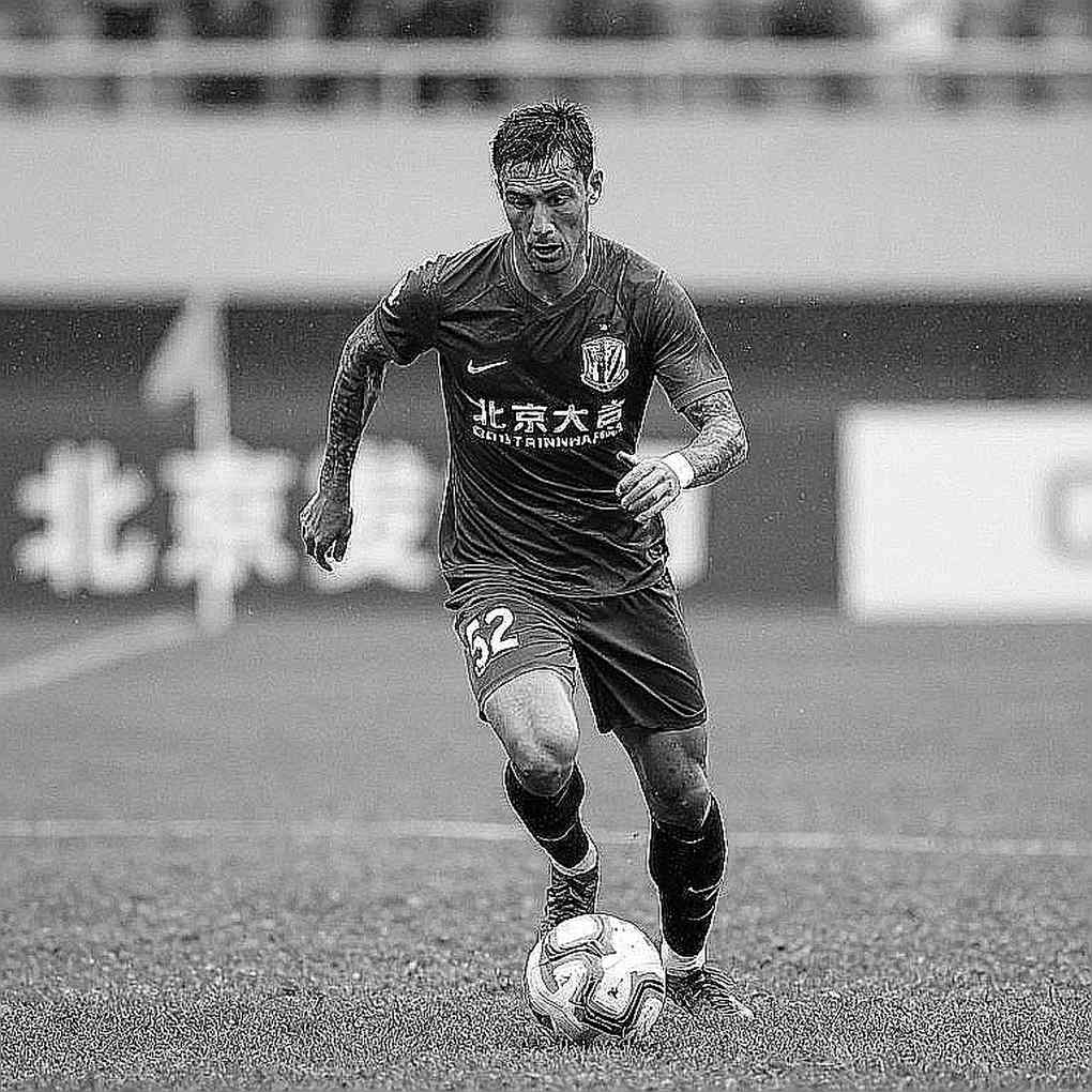 The Gelora Bung Karno Final: Audero's Gloves, Romeny's Fitness and Thailand's Back Five — Reading the Match Through a Referee's Eye The Gelora Bung Karno Final: Audero's Gloves, Romeny's Fitness and Thailand's Back Five — Reading the Match Through a Referee's Eye