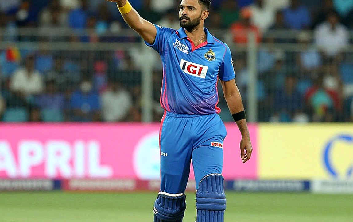 জিমি অ্যাডামসের বিদায়: হ্যাম্পশায়ারের ২৫ বছরের হিসাব আর কোচিং বাজারের ঠান্ডা অঙ্ক জিমি অ্যাডামসের বিদায়: হ্যাম্পশায়ারের ২৫ বছরের হিসাব আর কোচিং বাজারের ঠান্ডা অঙ্ক