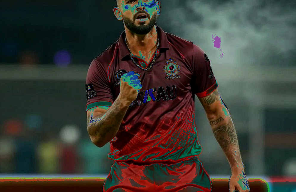 মমিনুলের কনকাশন ও শীর্ষসারির ধস: একই সময়ে দুটি ধাক্কায় চাপে বাংলাদেশ