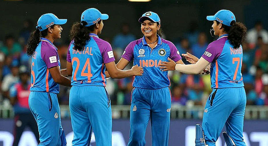 Mandhana Takes Charge: The Precise Timeline of India's Captaincy Handover for the Zimbabwe Series Mandhana Takes Charge: The Precise Timeline of India's Captaincy Handover for the Zimbabwe Series